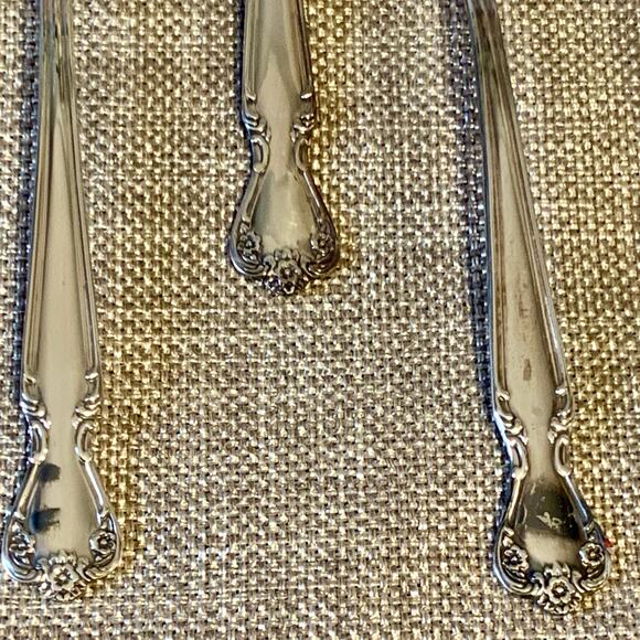 7 Rogers & Bros Reinforced Plate DAYBREAK ELEGANT LADY Teaspoons 6 1/8" - Picture 7 of 11